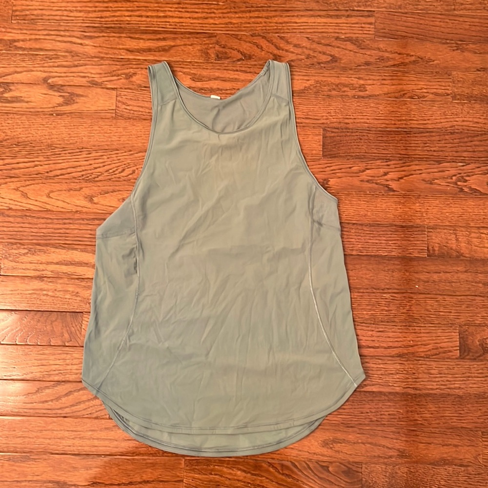 Light green lululemon sculpt tank